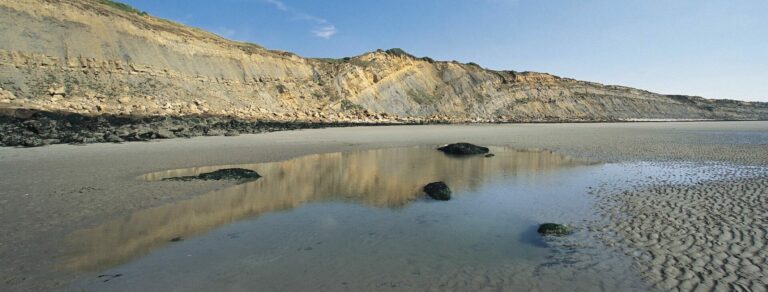Pointe De La Creche Aspect Ratio 1920 730