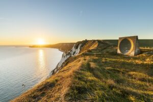 Abbots Cliff 2048x1365