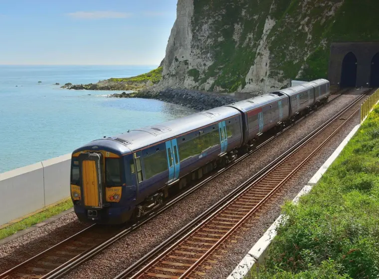 A Southeastern Train Passing Shakespeare Beach In Dover Aspect Ratio 760 560